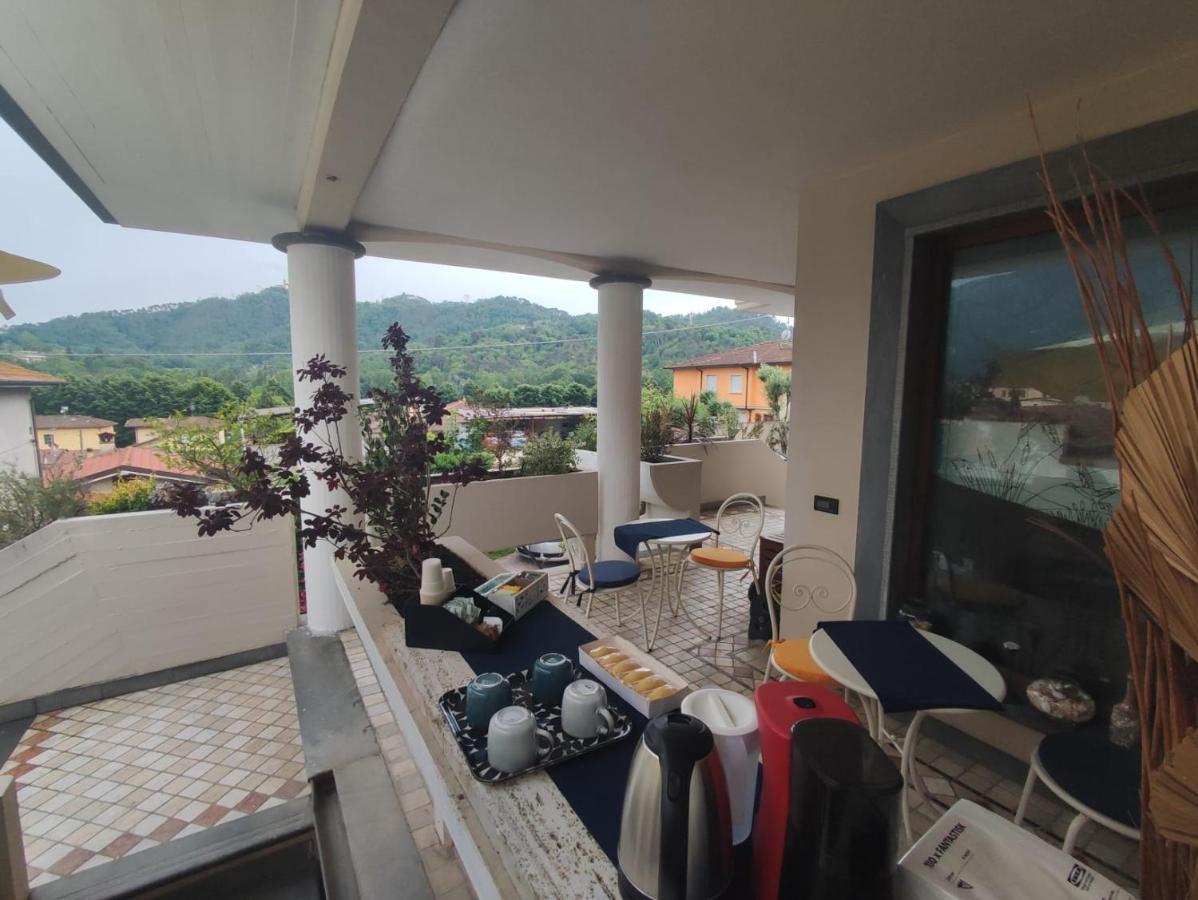 Villa Torrone Камайоре Екстериор снимка